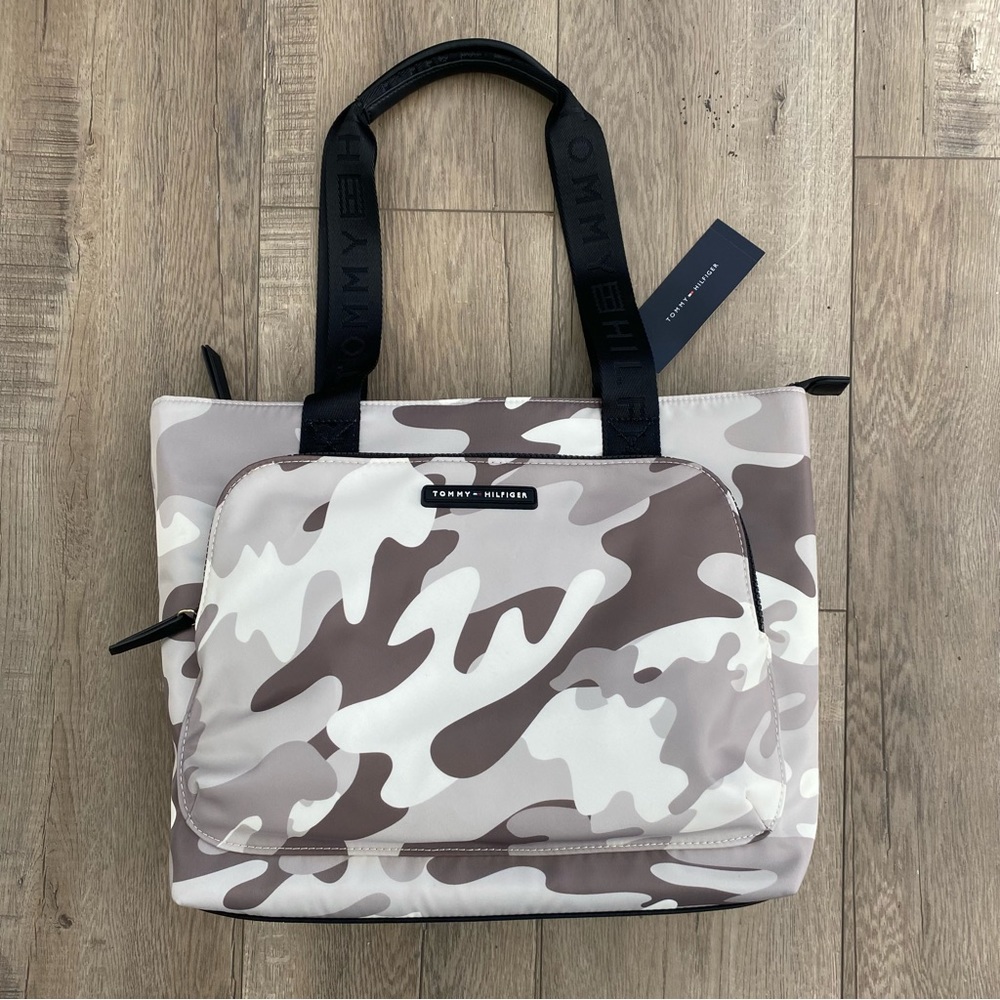 Tommy Hilfiger Camo Nylon Zipper Water Resistant Tote
